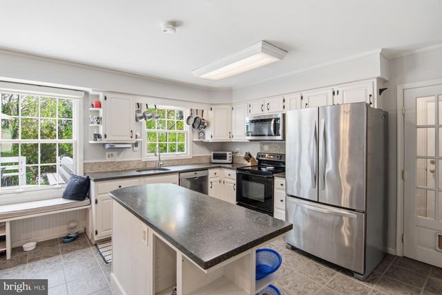 4 SCOTTSDALE CT, Lutherville Timonium, MD 21093