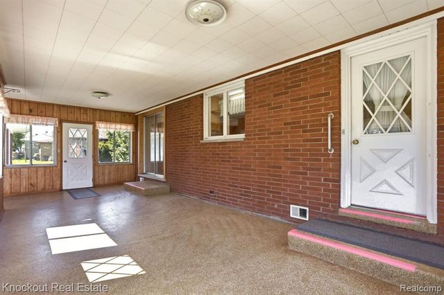 275 S Airport Road, Saginaw, MI 48601