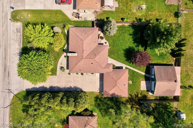 275 S Airport Road, Saginaw, MI 48601