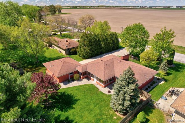 275 S Airport Road, Saginaw, MI 48601