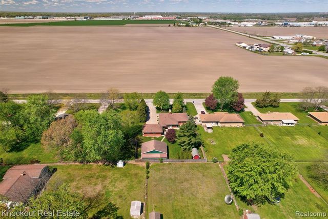 275 S Airport Road, Saginaw, MI 48601