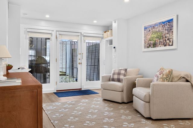121 West Concord Street 1, Boston, MA 02118