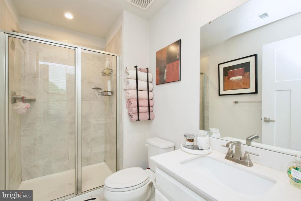 Image 37 of property listing at 10810 NORBOURNE FARM RD, Upper Marlboro, MD 20772