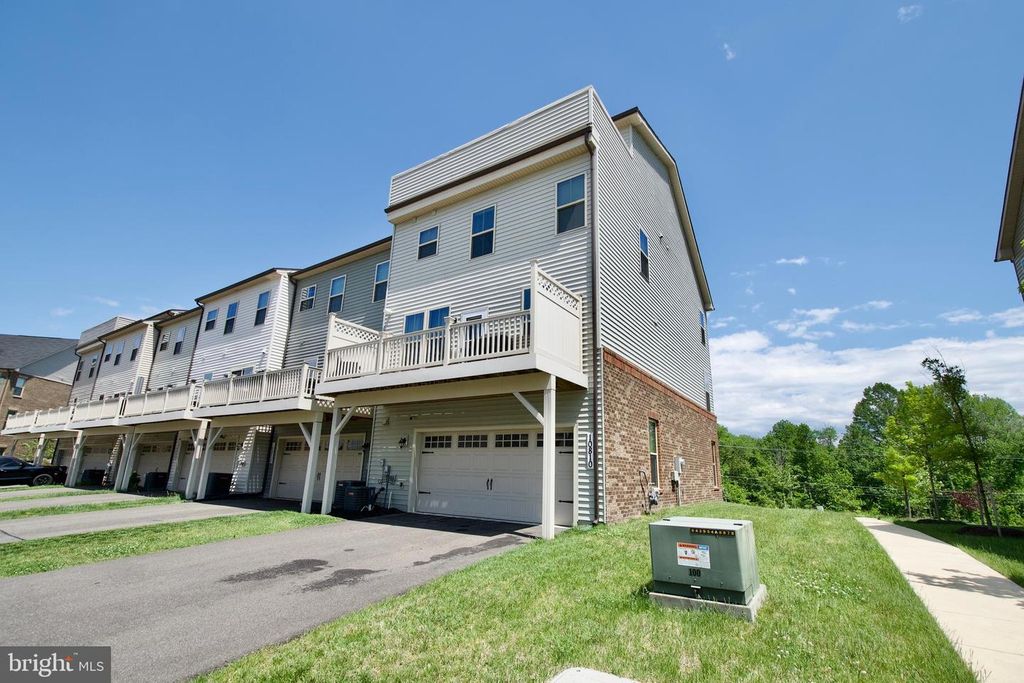 Image 38 of property listing at 10810 NORBOURNE FARM RD, Upper Marlboro, MD 20772