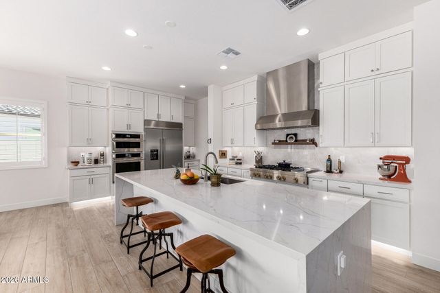 4899 W MARSH WREN Lane, San Tan Valley, AZ 85144