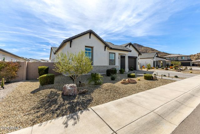 4899 W MARSH WREN Lane, San Tan Valley, AZ 85144