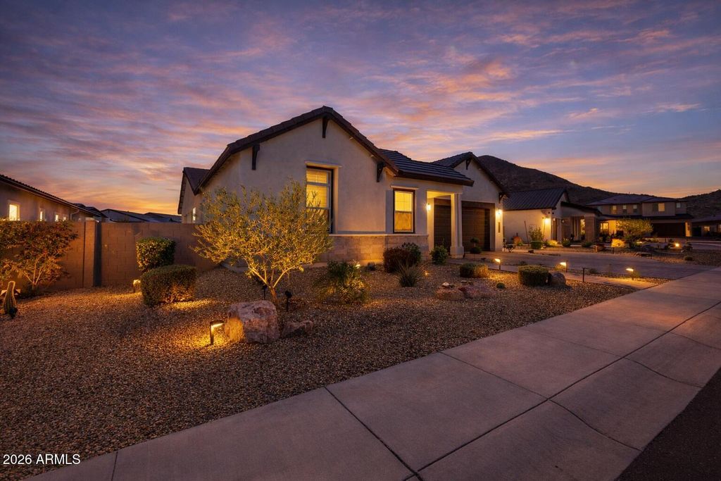 4899 W MARSH WREN Lane, San Tan Valley, AZ 85144