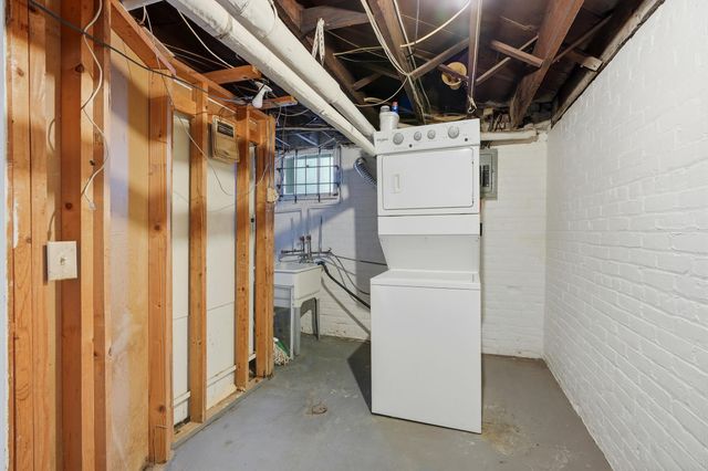 8010 3rd Avenue, Detroit City, MI 48202