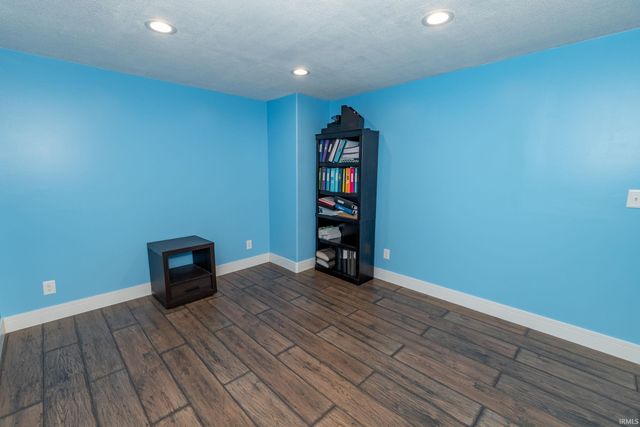 18843 Sample Court, Goshen, IN 46528