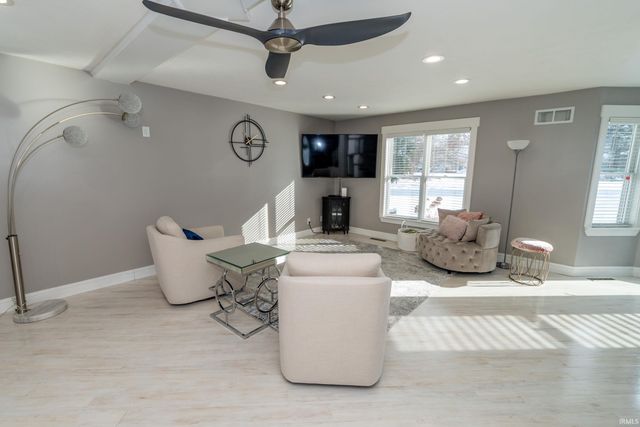 18843 Sample Court, Goshen, IN 46528