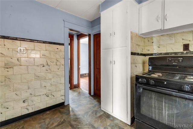 99 Henrietta Avenue, Buffalo, NY 14207