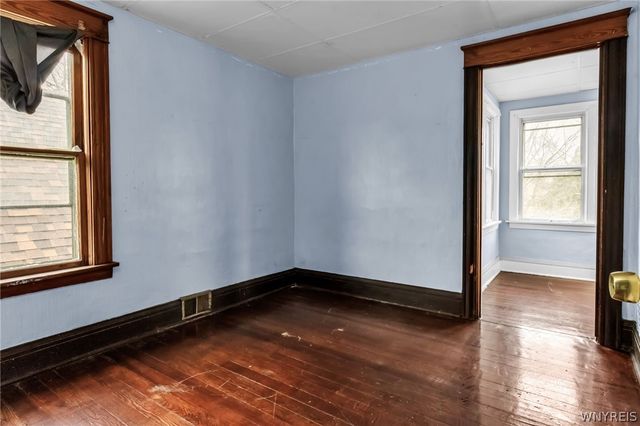 99 Henrietta Avenue, Buffalo, NY 14207