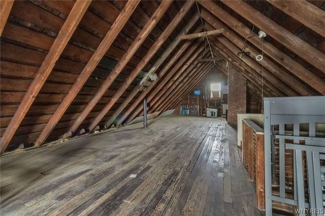 99 Henrietta Avenue, Buffalo, NY 14207