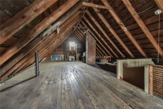 99 Henrietta Avenue, Buffalo, NY 14207