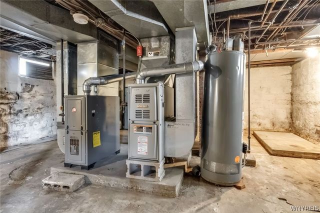 99 Henrietta Avenue, Buffalo, NY 14207