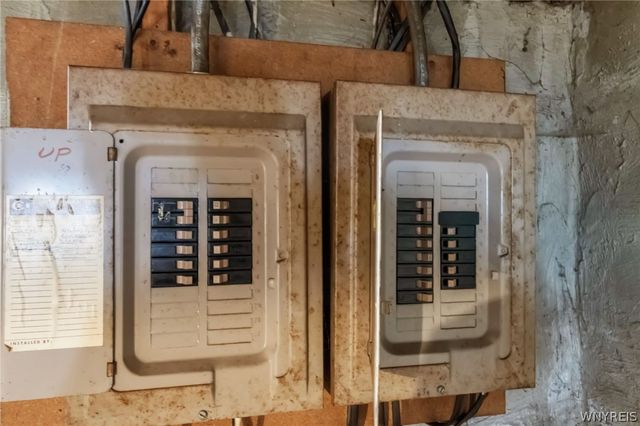 99 Henrietta Avenue, Buffalo, NY 14207