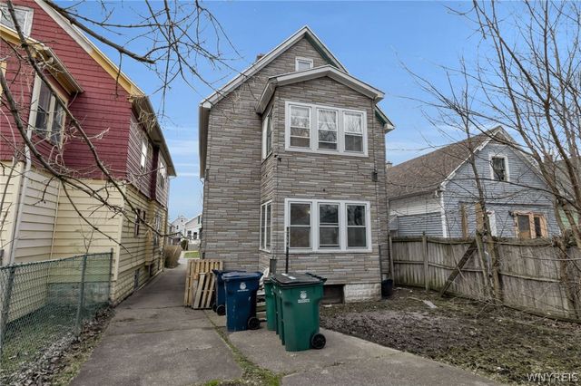 99 Henrietta Avenue, Buffalo, NY 14207