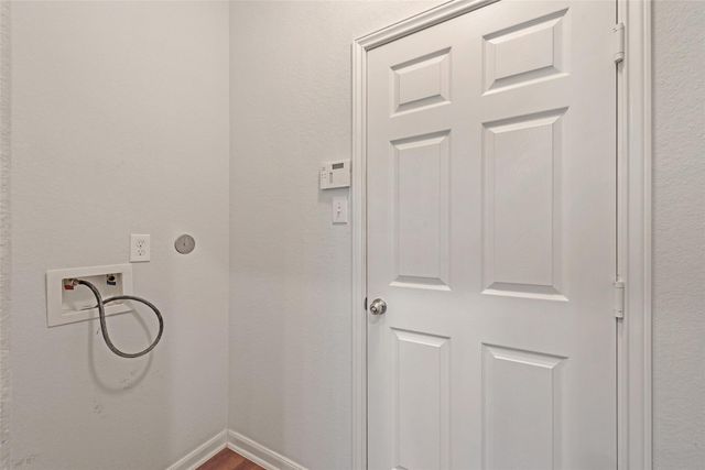 8107 Grandview Street, Houston, TX 77051