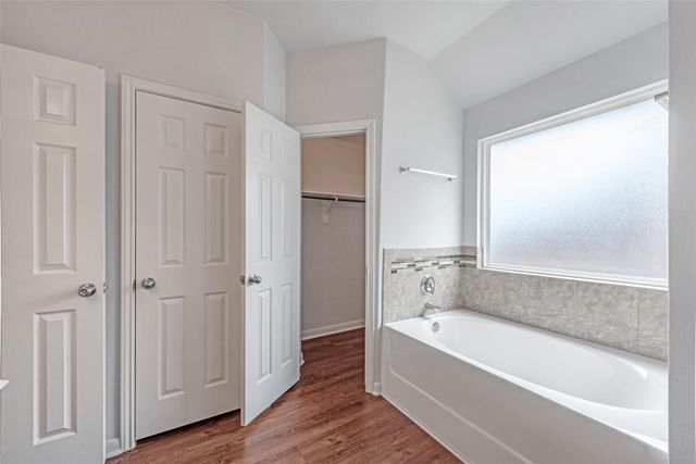 8107 Grandview Street, Houston, TX 77051