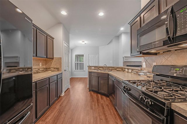 8107 Grandview Street, Houston, TX 77051