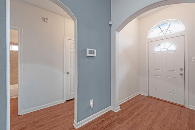 8107 Grandview Street, Houston, TX 77051