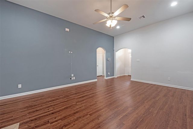 8107 Grandview Street, Houston, TX 77051
