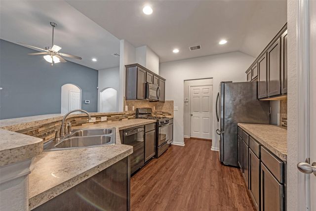 8107 Grandview Street, Houston, TX 77051