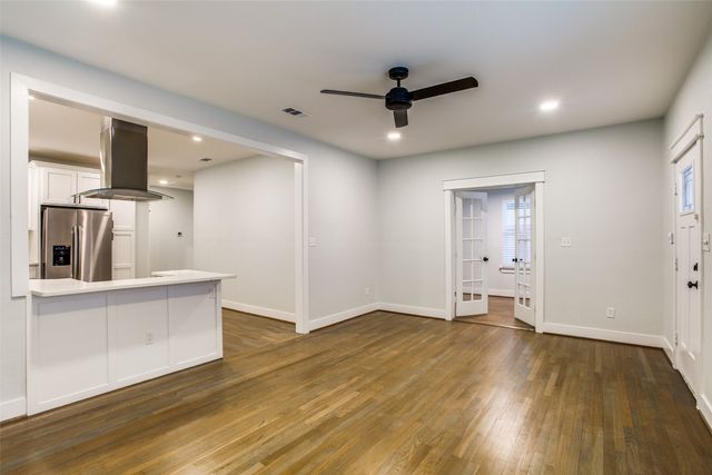 619 Pembroke Avenue, Dallas, TX 75208