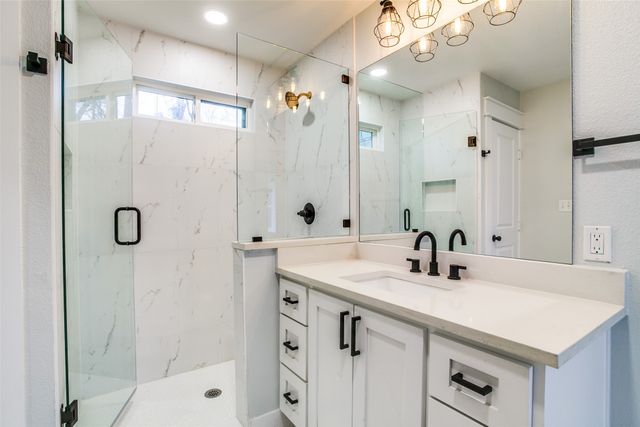 619 Pembroke Avenue, Dallas, TX 75208