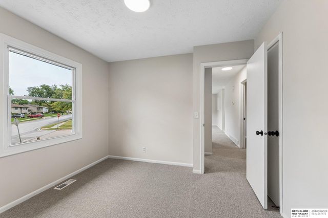 1411 Bryan Avenue, Bellevue, NE 68005