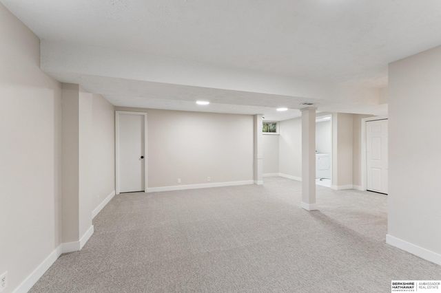 1411 Bryan Avenue, Bellevue, NE 68005