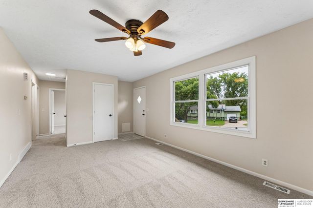 1411 Bryan Avenue, Bellevue, NE 68005