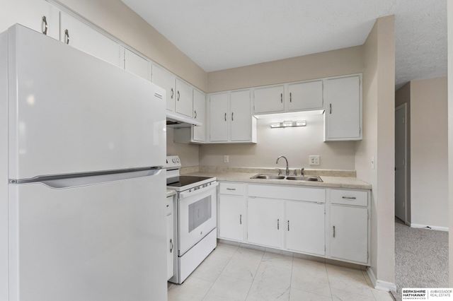 1411 Bryan Avenue, Bellevue, NE 68005