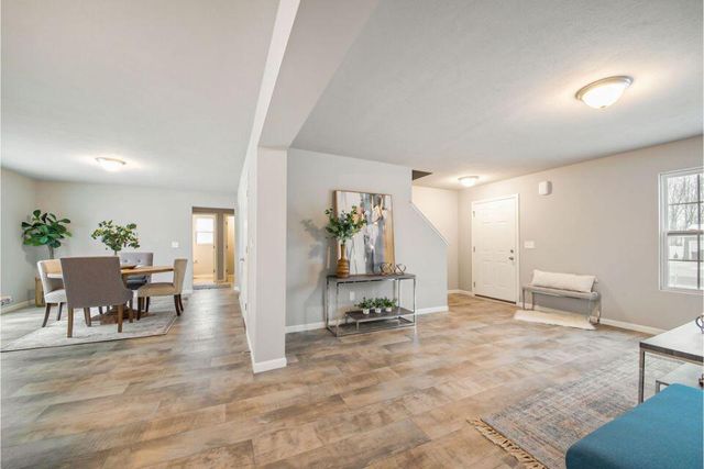 4520 W 78th Place, Merrillville, IN 46410