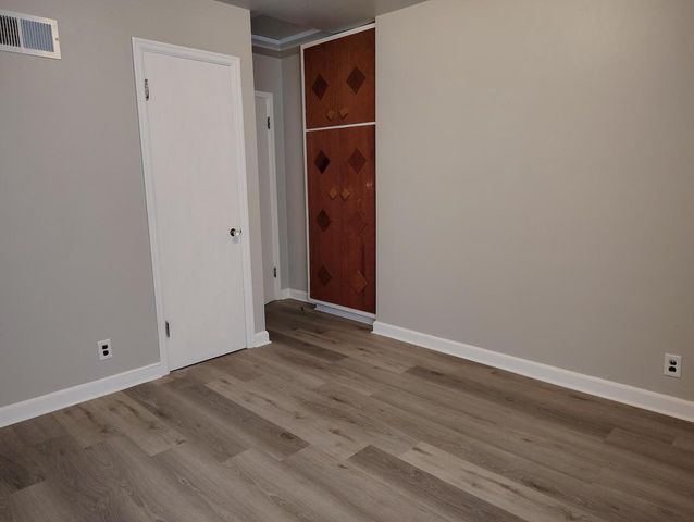 5270 N 58th STREET, Milwaukee, WI 53218