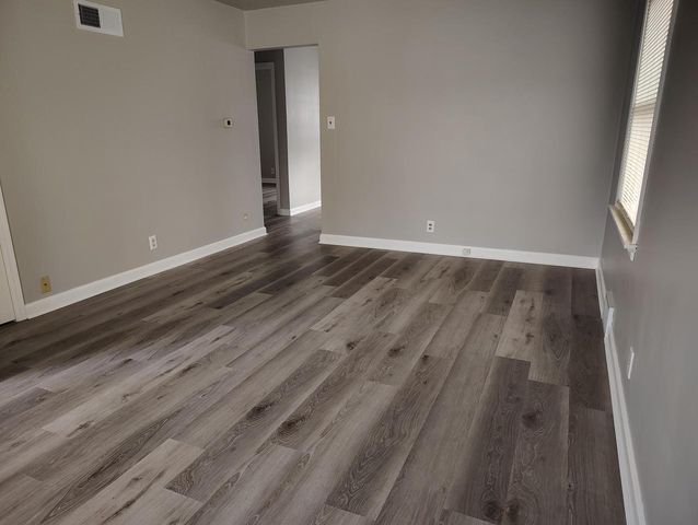 5270 N 58th STREET, Milwaukee, WI 53218