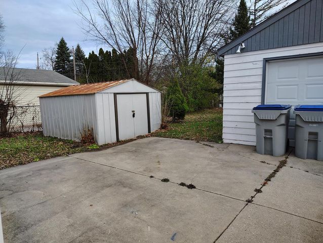 5270 N 58th STREET, Milwaukee, WI 53218