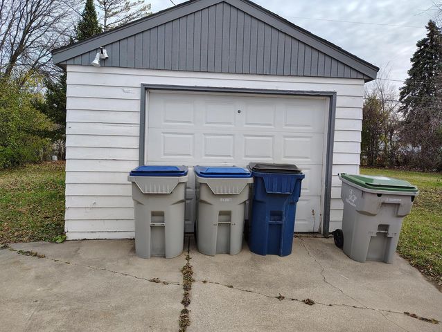 5270 N 58th STREET, Milwaukee, WI 53218