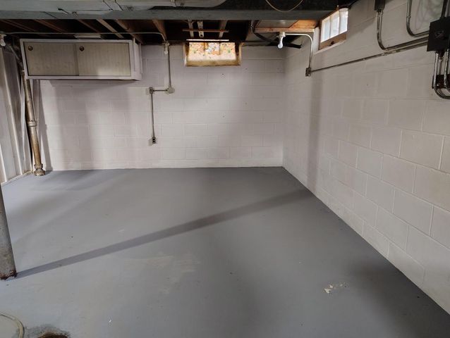 5270 N 58th STREET, Milwaukee, WI 53218