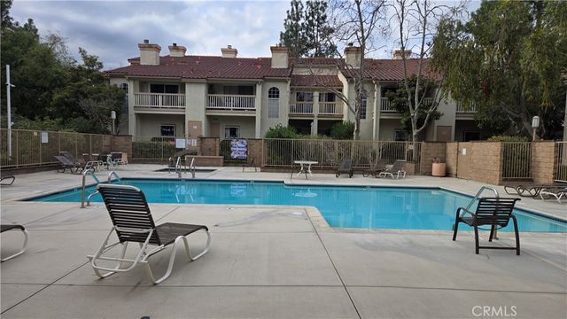5805 Oak Bend 204, Oak Park, CA 91377