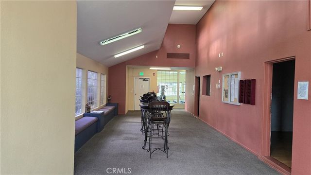 5805 Oak Bend 204, Oak Park, CA 91377