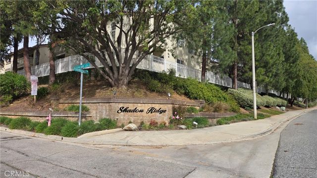 5805 Oak Bend 204, Oak Park, CA 91377