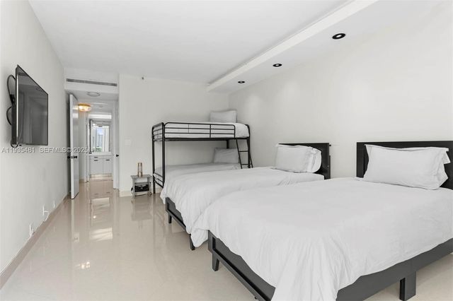 19500 Turnberry Way 5F + CABANA, Aventura, FL 33180