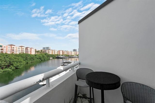 19500 Turnberry Way 5F + CABANA, Aventura, FL 33180