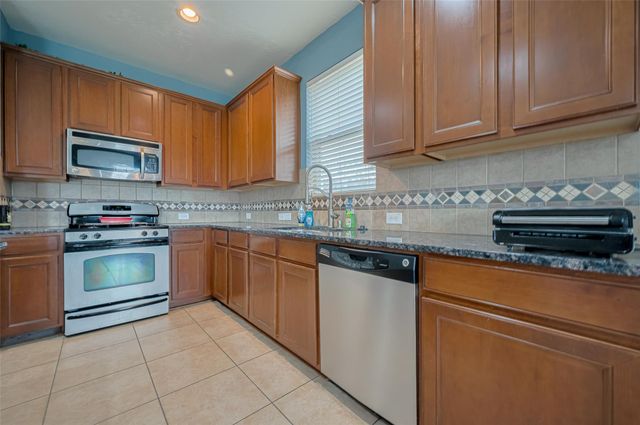 1703 Macclesby Lane, Houston, TX 77049