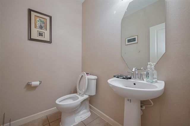 1703 Macclesby Lane, Houston, TX 77049