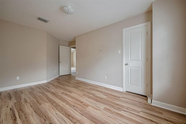 1703 Macclesby Lane, Houston, TX 77049