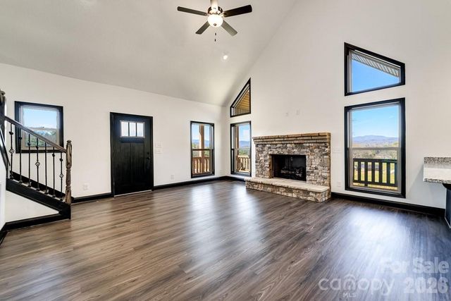 50 Fairview Street, Franklin, NC 28734