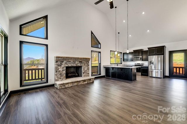 50 Fairview Street, Franklin, NC 28734