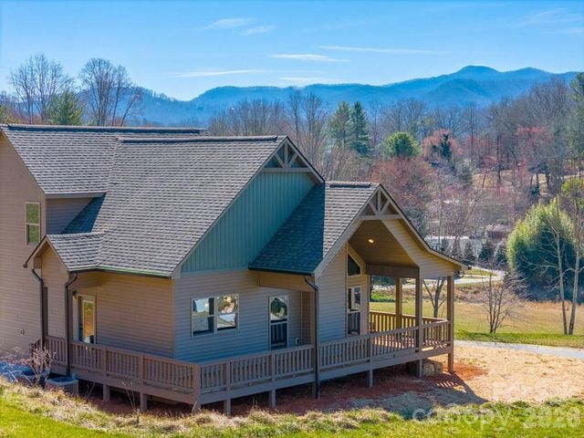 50 Fairview Street, Franklin, NC 28734